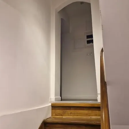 Appartamento Entire House With Arcade Machine In A Private Backyard, 3 Bedrooms, 1 Bathroom, 1 Leaving With Convertible Sofa And Open Kitchen *